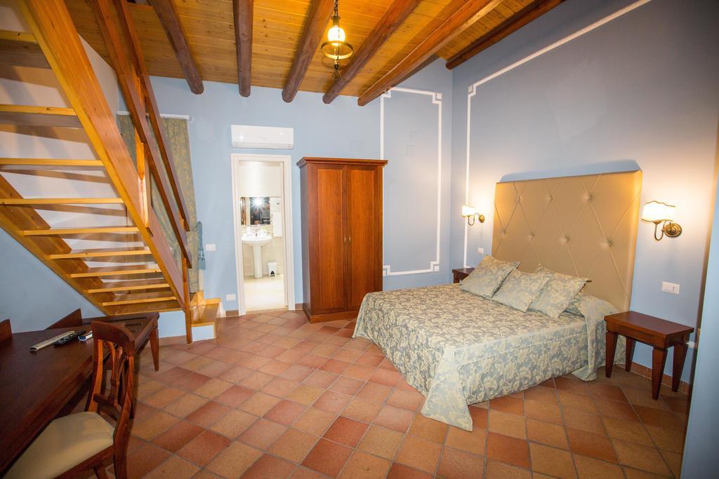 Hotel Palazzo Raho Cefalù Pokoj fotografie